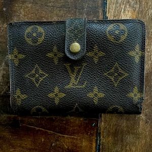 Louis Vuitton Brown Monogram Wallet with kiss lock change compartment